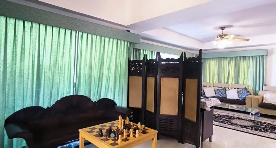 Casa en alquiler y en venta de 7 habitaciones en Bang Lamung, Chonburi