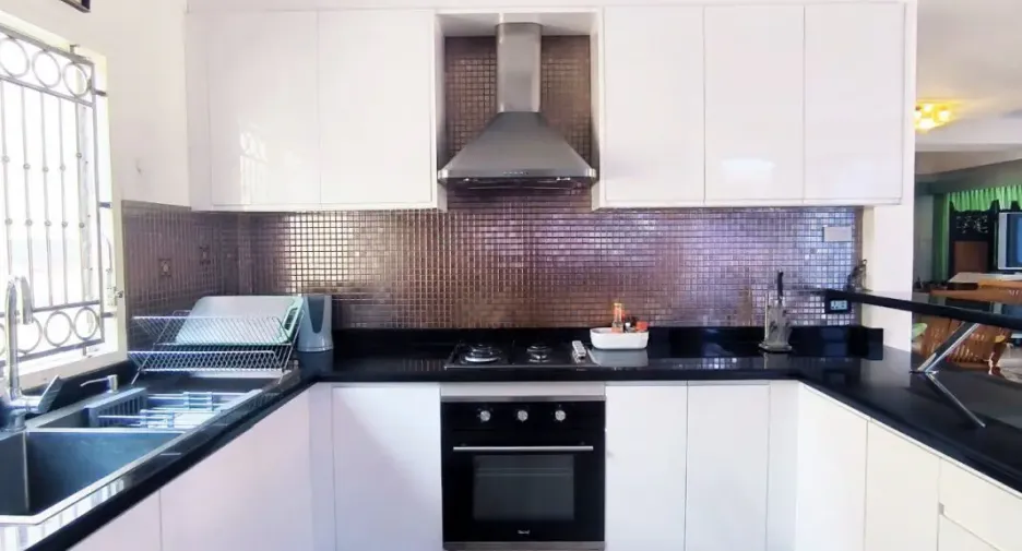Casa en alquiler y en venta de 7 habitaciones en Bang Lamung, Chonburi