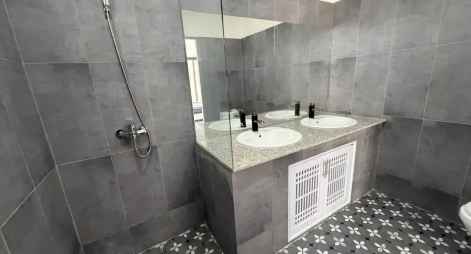 À vendre 6 chambres maison à Bang Lamung, Chonburi