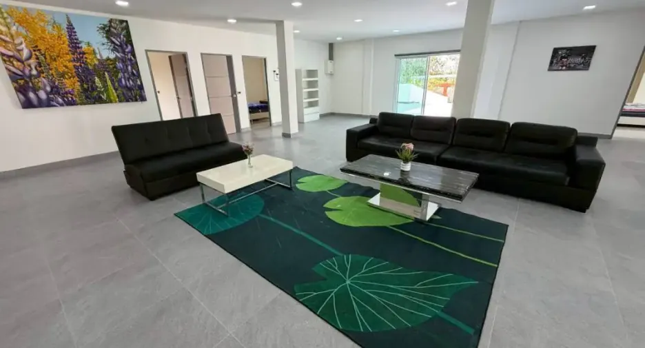 À vendre 6 chambres maison à Bang Lamung, Chonburi