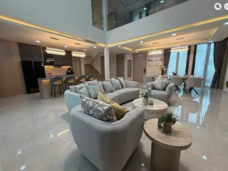 Casa en venta de 5 habitaciones en Bang Lamung, Chonburi