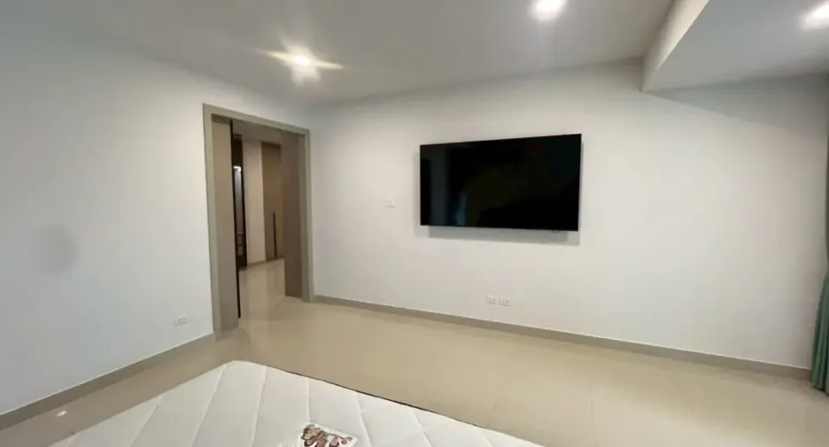 ขาย 4 ห้องนอน คอนโด ใน จอมเทียน, พัทยา