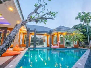 出售 4 卧室 独立屋 在 Bang Lamung, Chon Buri