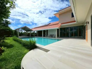 出售 3 卧室 独立屋 在 Bang Lamung, Chon Buri