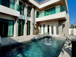 For sale 5 bedrooms house in Bang Lamung, Chonburi