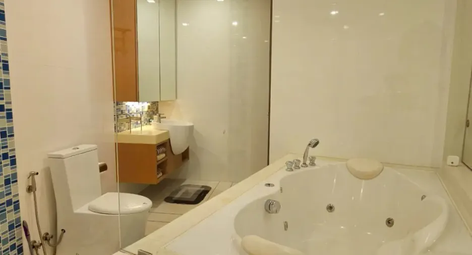 For sale 2 bedrooms condo in Bang Lamung, Chonburi