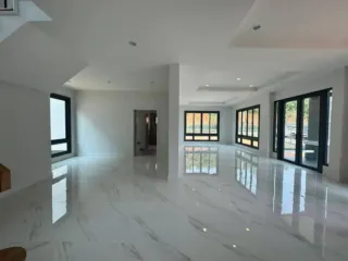 出售 4 卧室 独立屋 在 Bang Lamung, Chon Buri