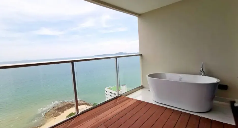 À vendre 2 chambres condo à Bang Lamung, Chonburi