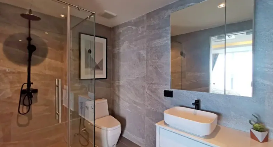À vendre 2 chambres condo à Bang Lamung, Chonburi
