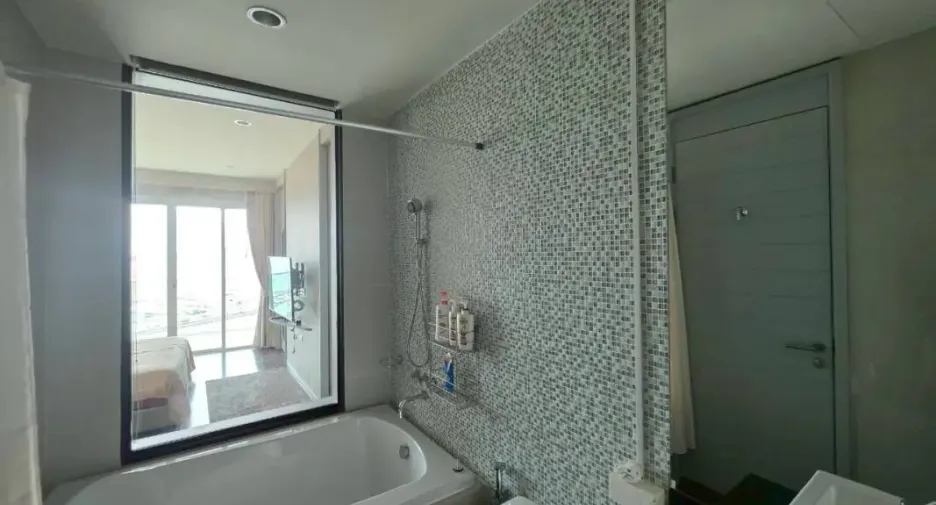 À louer et à vendre 1 chambre condo à Na Jomtien, Pattaya