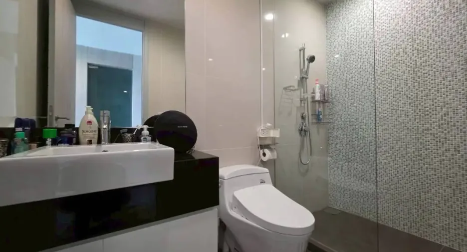 À louer et à vendre 1 chambre condo à Na Jomtien, Pattaya
