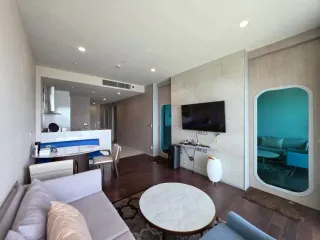 À louer et à vendre 1 chambre condo à Na Jomtien, Pattaya