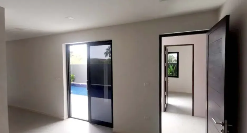 Haus zum Kauf mit 4 Zimmer in Bang Lamung, Chonburi