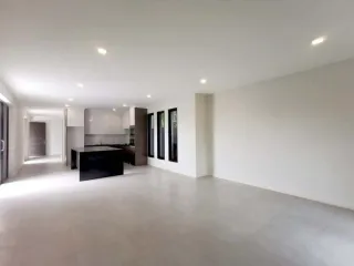 For sale 4 bedrooms house in Bang Lamung, Chonburi