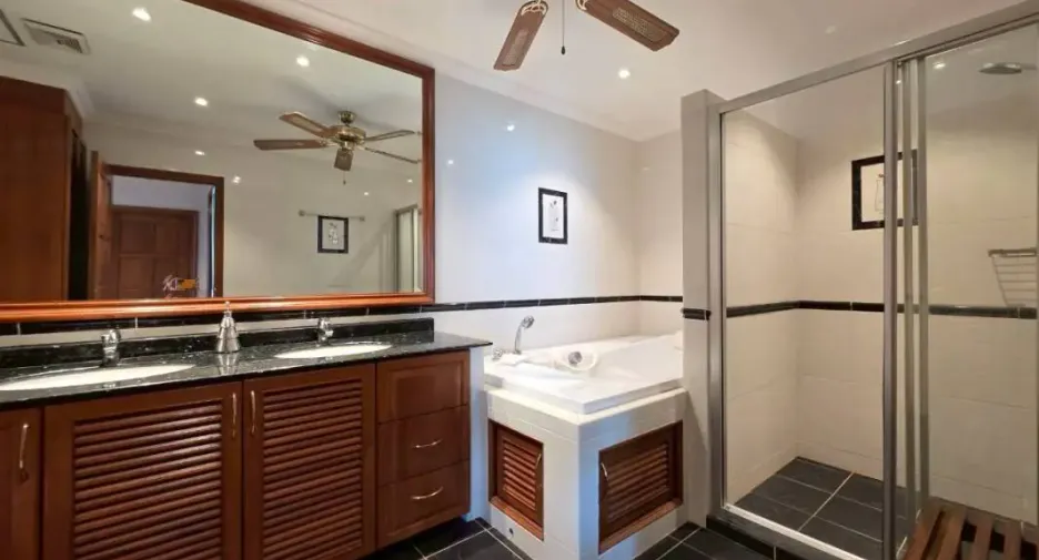 Condo en venta de 2 habitaciones en Bang Lamung, Chonburi