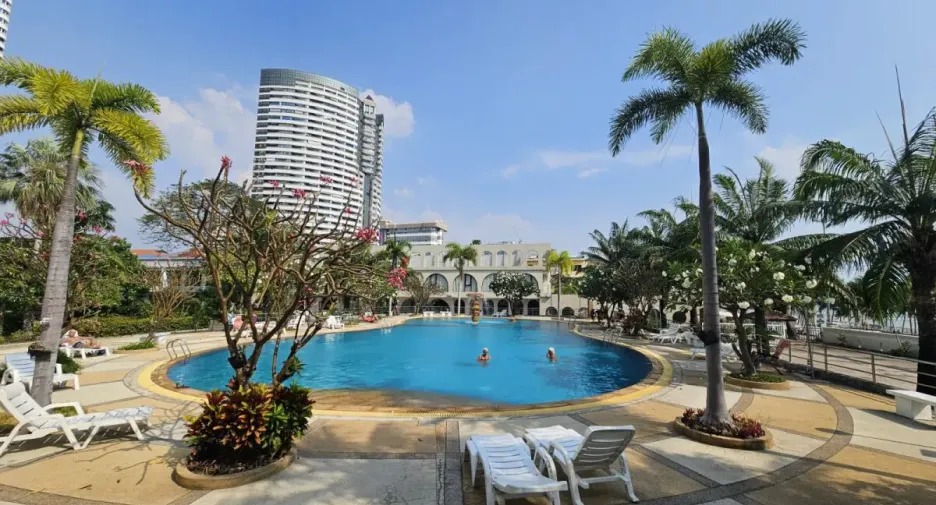 Condo en venta de 2 habitaciones en Bang Lamung, Chonburi