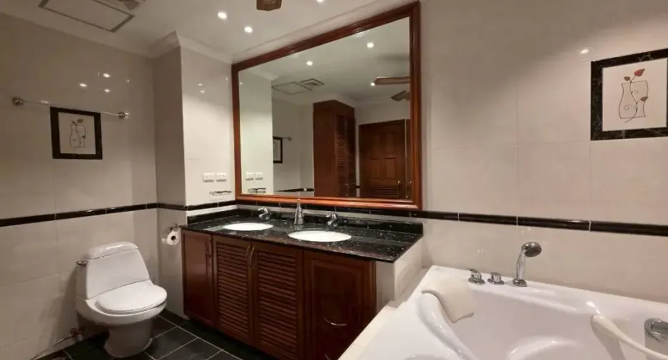 Condo en venta de 2 habitaciones en Bang Lamung, Chonburi