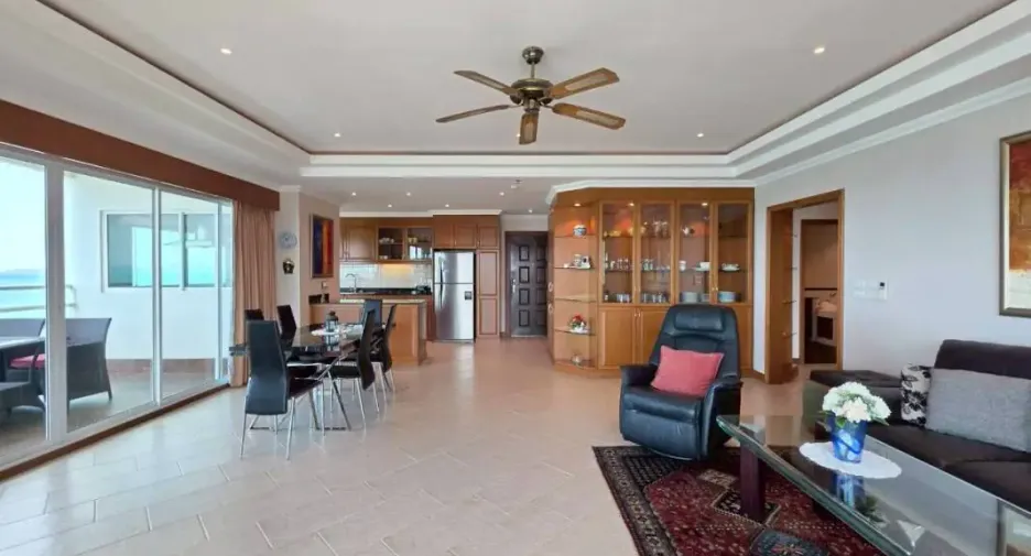 Condo en venta de 2 habitaciones en Bang Lamung, Chonburi
