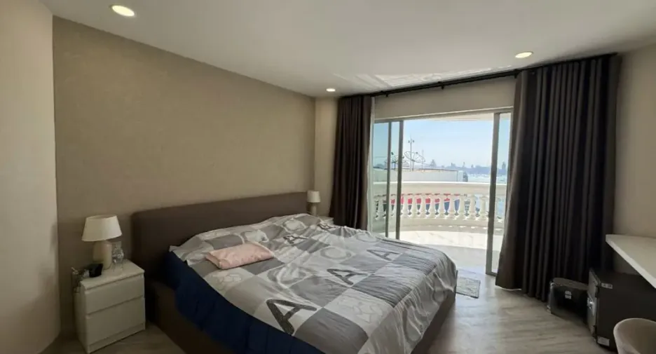 À vendre 2 chambres condo à Bang Lamung, Chonburi