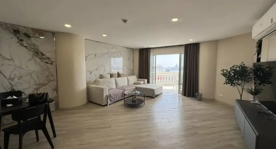 À vendre 2 chambres condo à Bang Lamung, Chonburi