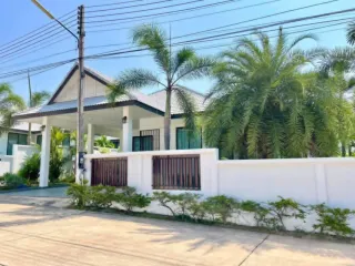 For sale 4 bedrooms house in Bang Lamung, Chonburi