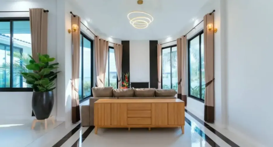 À vendre 4 chambres maison à Bang Lamung, Chonburi
