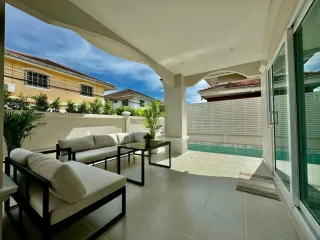 Casa en venta de 4 habitaciones en Bang Lamung, Chonburi