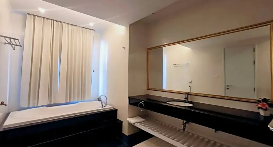 For rent and for sale 2 bedrooms condo in Bang Lamung, Chonburi
