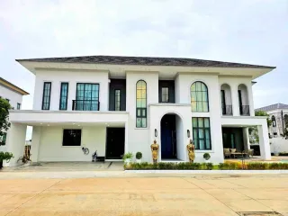 出售 4 卧室 独立屋 在 Bang Lamung, Chon Buri