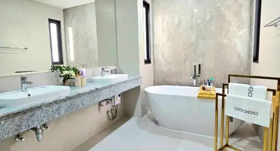 Casa en venta de 4 habitaciones en Bang Lamung, Chonburi