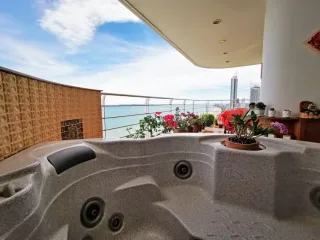 Condo en venta de 2 habitaciones en Bang Lamung, Chonburi