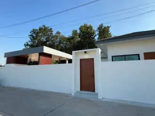 出售 3 卧室 独立屋 在 Bang Lamung, Chon Buri