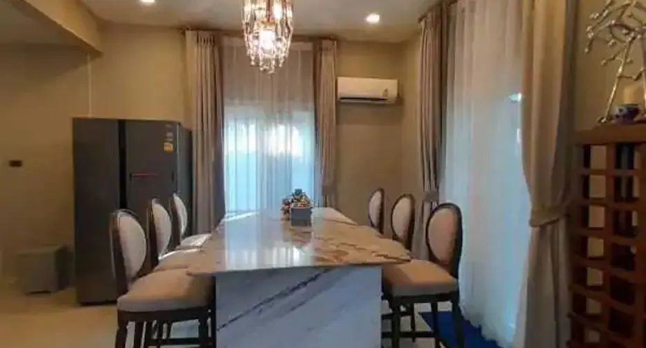 Casa en venta de 3 habitaciones en Bang Lamung, Chonburi