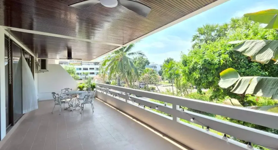 For sale 3 bedrooms condo in Bang Lamung, Chonburi