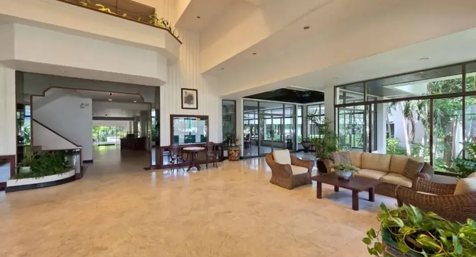 For sale 3 bedrooms condo in Bang Lamung, Chonburi