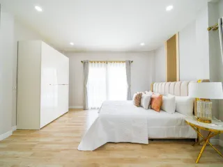 À vendre 5 chambres maison à Bang Lamung, Chonburi
