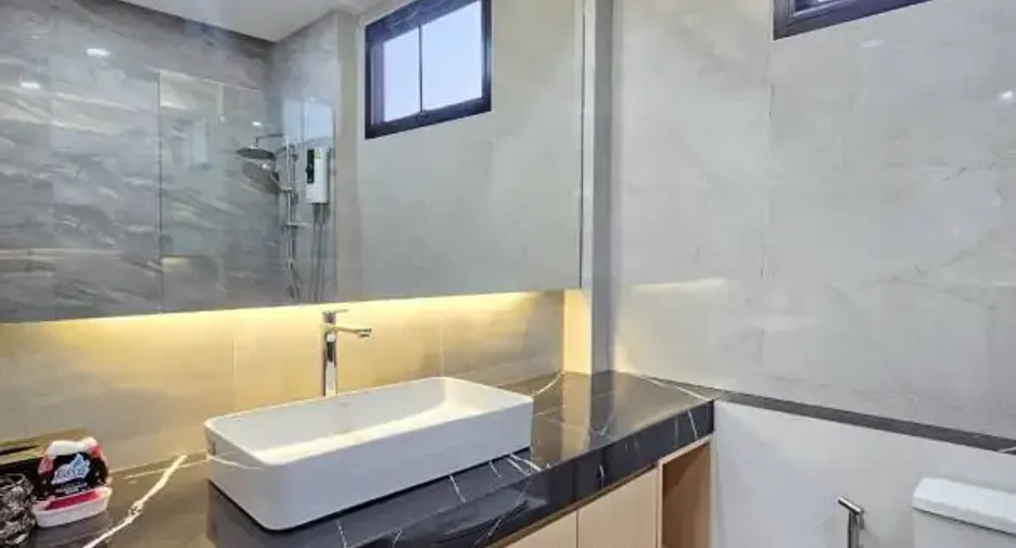 À vendre 4 chambres maison à Bang Lamung, Chonburi