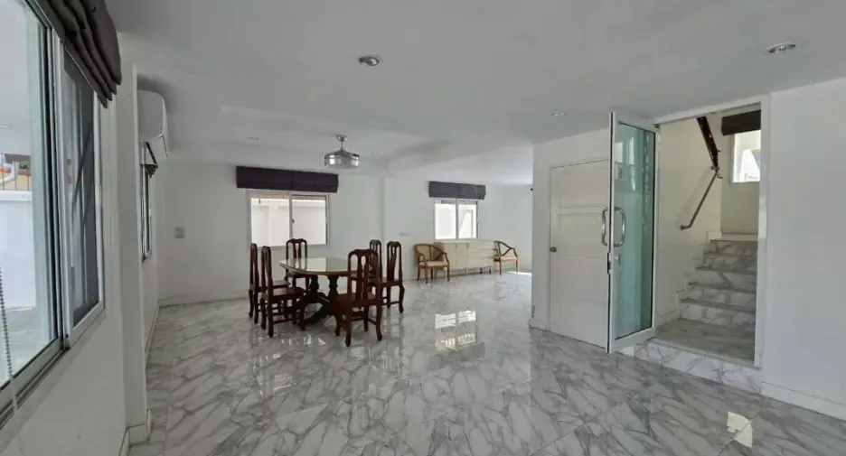 For sale 3 ベッドルーム house in Jomtien, Pattaya