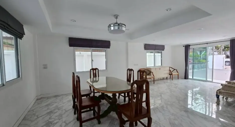 For sale 3 ベッドルーム house in Jomtien, Pattaya