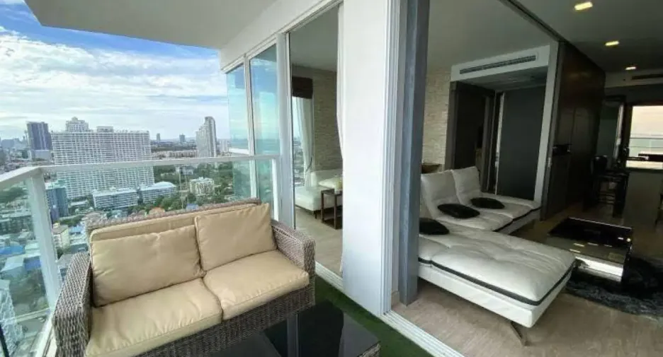 À vendre 2 chambres condo à Jomtien, Pattaya
