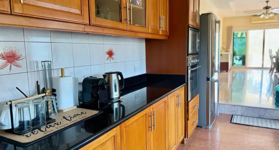 Продажа 4 спальни дом в Банг Сарай, Паттайя