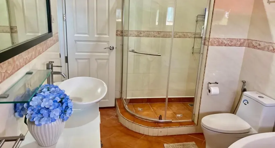 Продажа 4 спальни дом в Банг Сарай, Паттайя