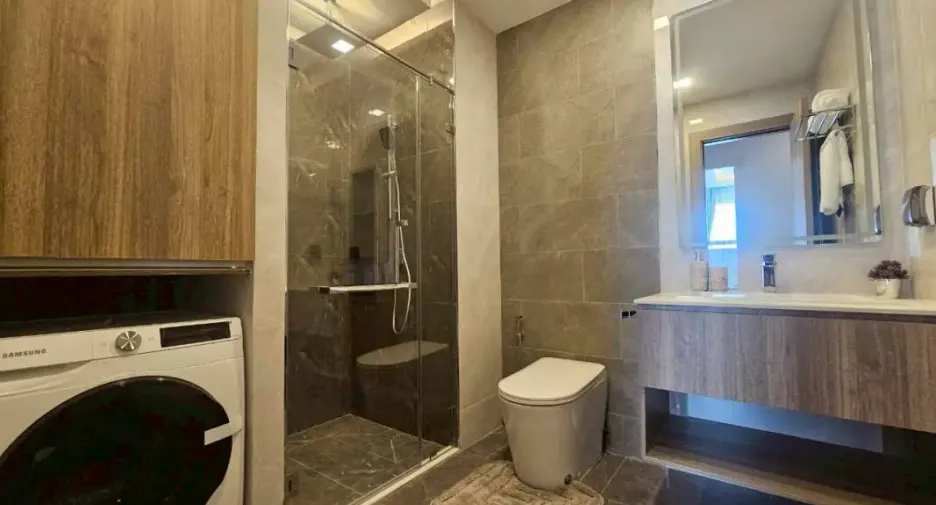 For sale 3 ベッドルーム condo in Bang Lamung, Chonburi