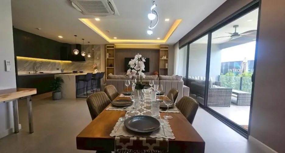 For sale 3 ベッドルーム condo in Bang Lamung, Chonburi