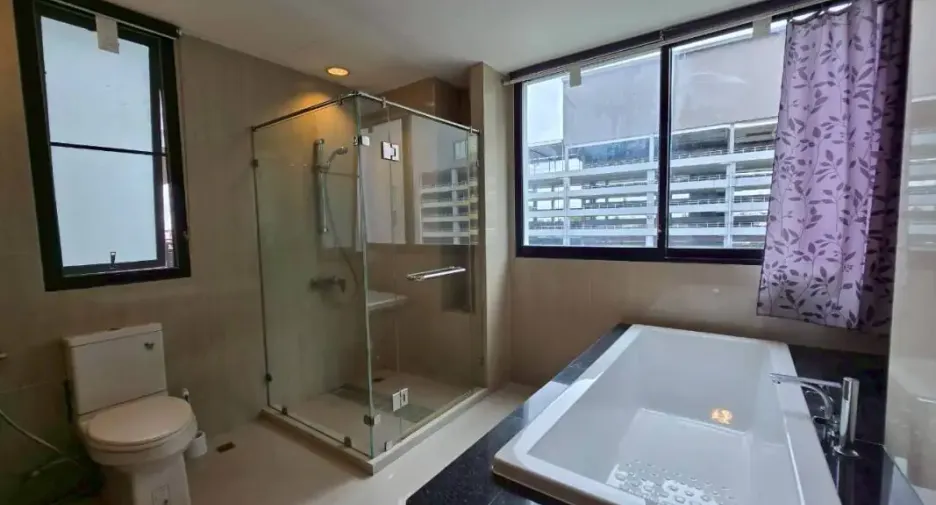 For rent and for sale 2 bedrooms condo in Bang Lamung, Chonburi