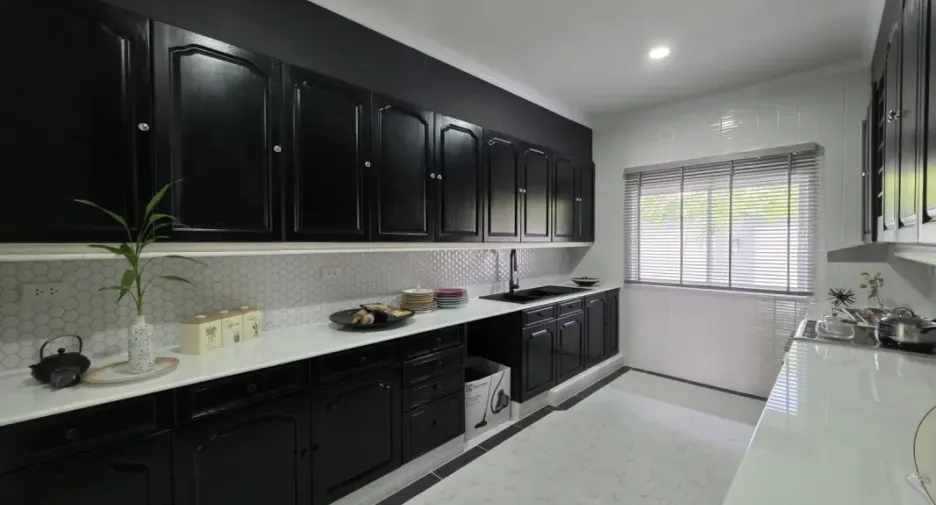 For rent そして for sale 3 ベッドルーム house in Bang Lamung, Chonburi