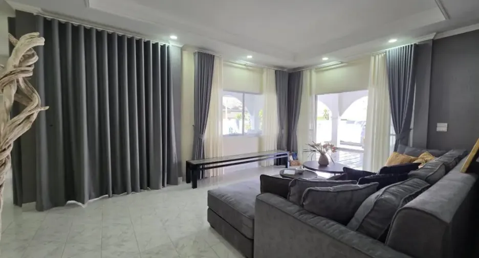 For rent そして for sale 3 ベッドルーム house in Bang Lamung, Chonburi