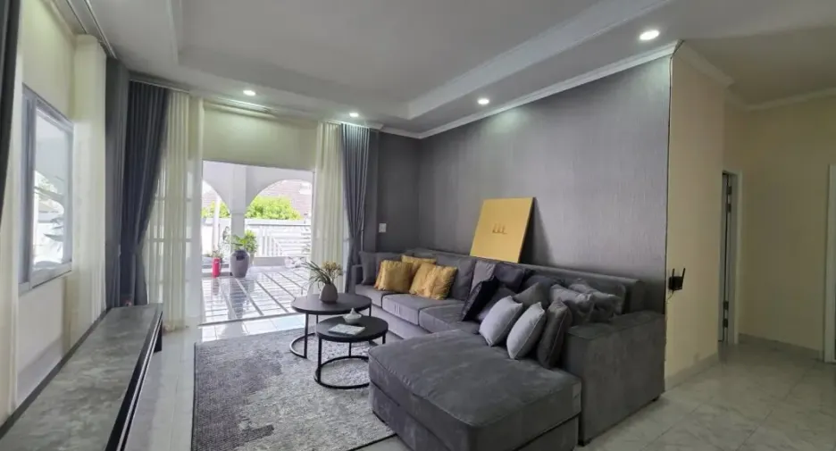 For rent そして for sale 3 ベッドルーム house in Bang Lamung, Chonburi