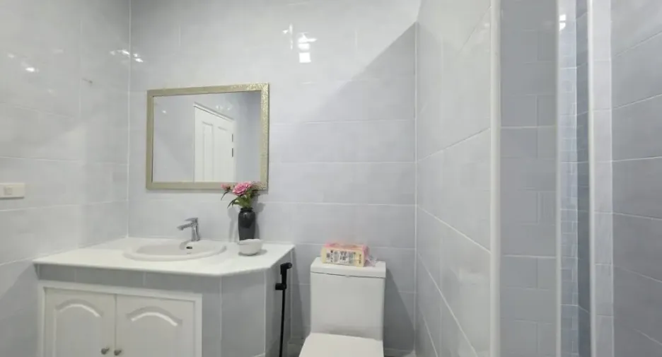 For rent そして for sale 3 ベッドルーム house in Bang Lamung, Chonburi