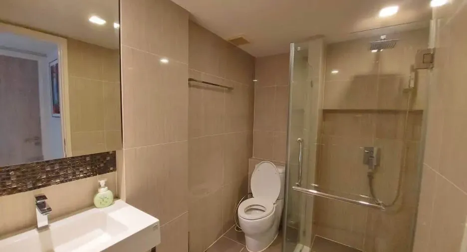 For sale 2 bedrooms condo in Watthana, Bangkok